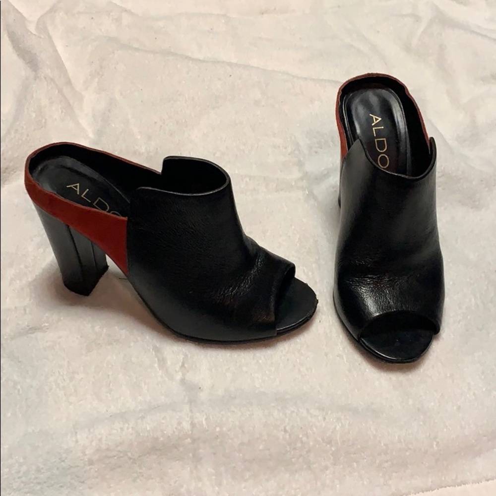Also open toe mule